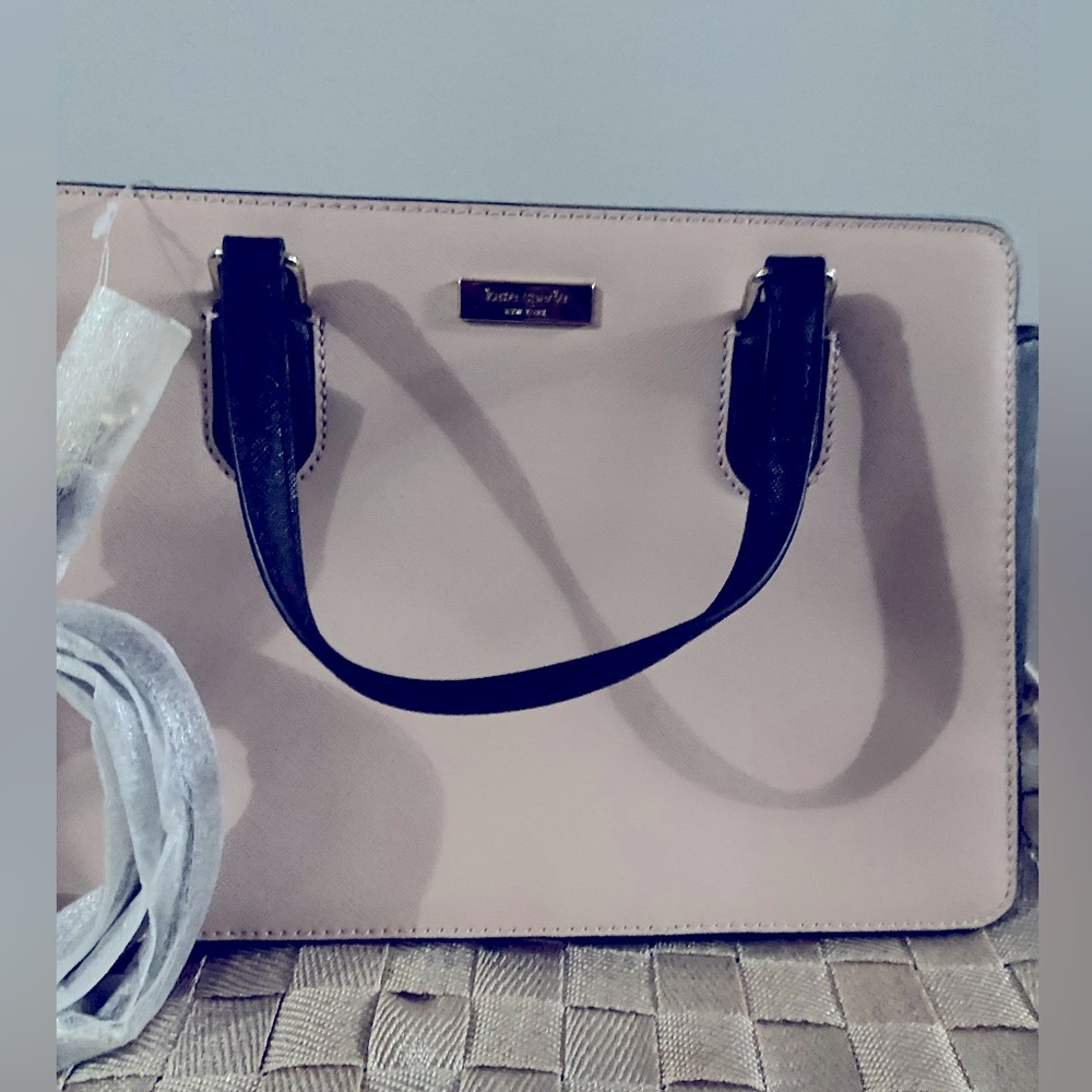 Beautiful Kate Spade bag with attachable strap